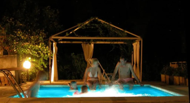 B&B Villa Monterosa con Piscina, Rezervovat Penzión se snídaní Castronno Lombardie