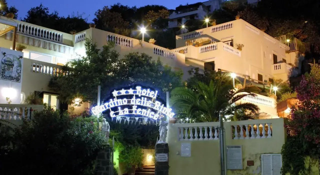 Hotel Giardino Delle Ninfe E La Fenice, Забронировать Отель Отели Искья по системе «всё включено», рядом с Пляж Картаромана, Всё включено