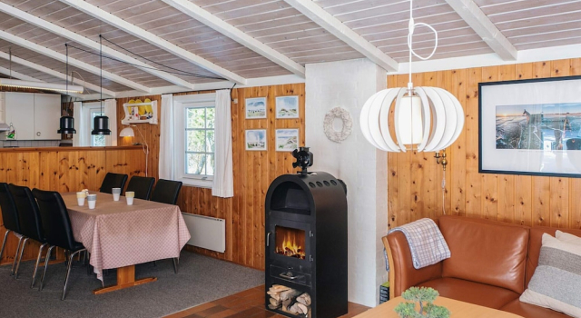 Sun-kissed Holiday Home in BlÃ¥vand near Sea