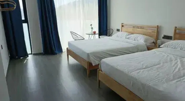 Shengsi medlar culvert  pavilion home stay facility