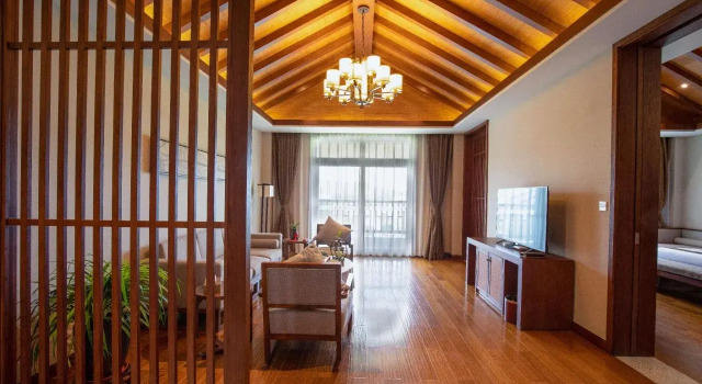 Shaoxing Kuaiji Mountain Yangming Hotel, Rezerwuj Hotel Hotele 5-gwiazdkowe w Shaoxing, 5*