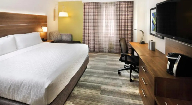 Двухместный номер Standard Holiday Inn Express Hotel & Suites Fishermans Wharf by IHG