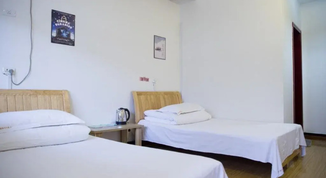 Dengfeng Cangjingge International Youth Hostel, Rezervovat Hostel Dengfeng Henan