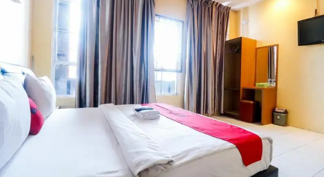 Двухместный номер Premium RedDoorz Plus near DC Mall Batam