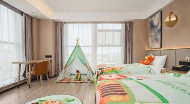 Семейный тент Starway Hotel (Chengdu Pengzhou Municipal Government)