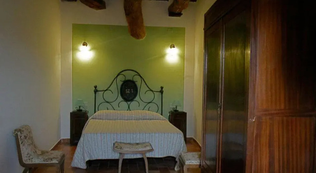 Agriturismo Castello di Saltemnano, Book Hotel Monteroni dʼArbia 