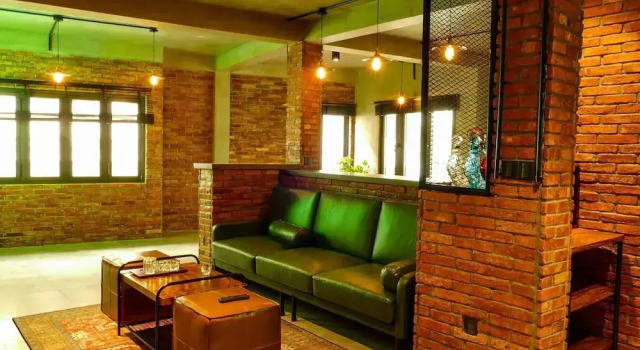 Urban Hotel, Забронировать Отель Отели Куан-Бинь-Тхань с парковкой, Парковка