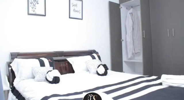 Darraine suites
