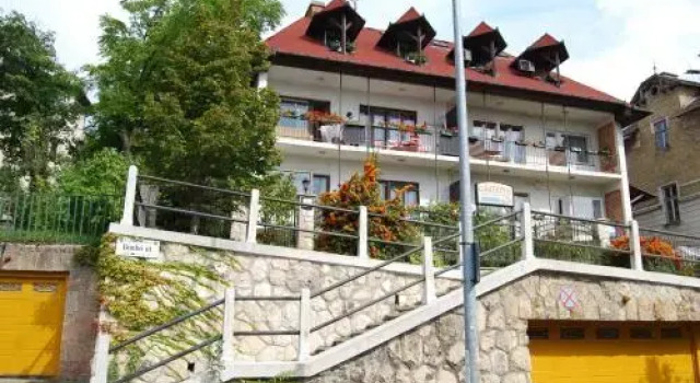 Gárdonyi Vendégház, Забронировать Отель 02. Рожадомб 