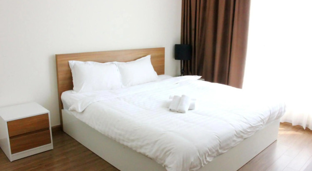 2Br 79M2 Apart & Free Pool - Vinhomes Central Park, Забронировать Отель Куан-Бинь-Тхань Хошимин, рядом с Небоскреб Landmark 81