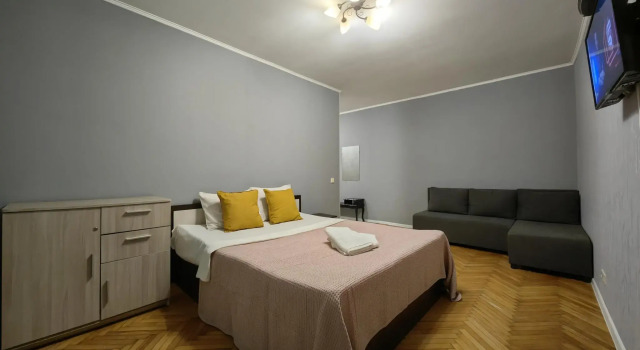 Апартаменты Апартаменты на улице Введенского 20к1