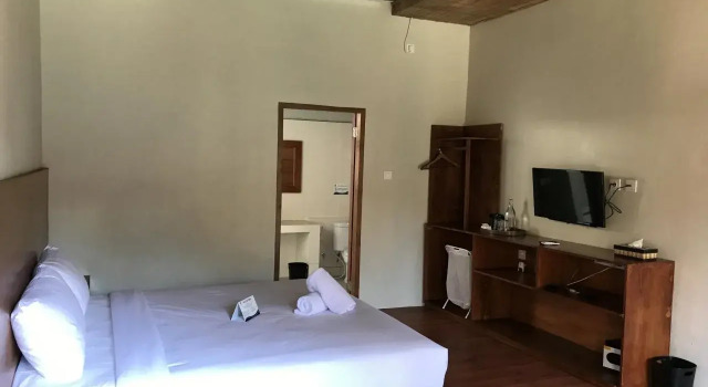 Gili One Resort, Забронировать Курортный отель Отели Гилей Траванган с завтраком, рядом с Порт Гили Траванган, Завтраки