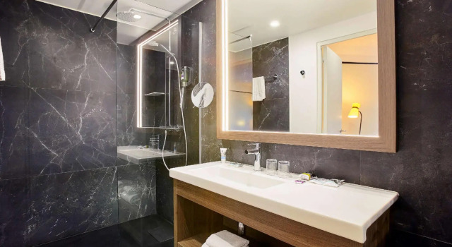 Двухместный номер Privilege Mercure Paris Saint-Ouen
