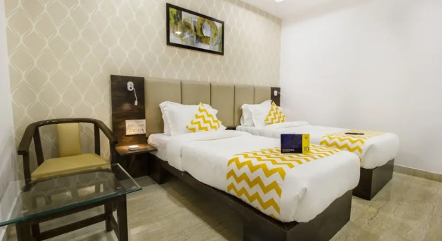 FabHotel SS Grandeur