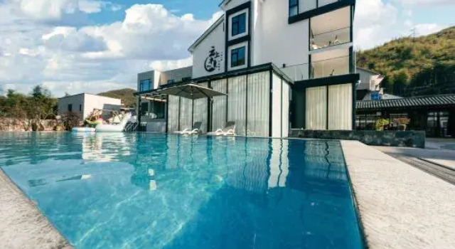 Yunshangbanxia Linxi Wangye Hot Spring Family Holiday Beauty