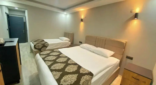 Трёхместный номер Standard с видом на город Whitestone Hotel