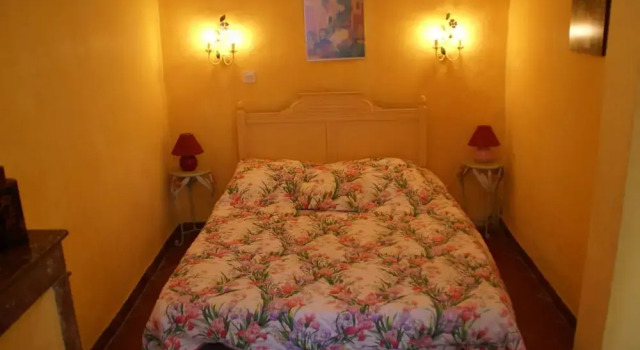 Holiday Home in Six-fours Near Beach, Забронировать Отель Отели Сис-Фур-Ле-Плаж с парковкой, Парковка