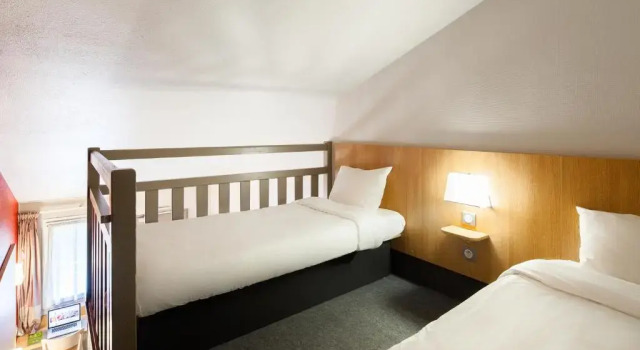 Четырёхместный номер B&B HOTEL Amiens Longueau
