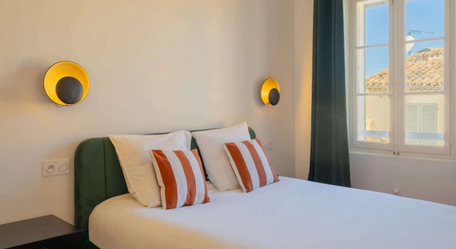 Saint-tropez: Bright Apartment Near the Port, Забронировать Апартаменты/квартира Сен-Тропе Сен-Тропе залива, рядом с Cimitière Marin
