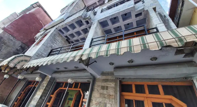 Radha Continental by Goroomgo, Rezervovat Hotel Nainital Uttarakhand