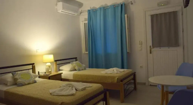 Evilion Donoussa Studios, Rezervați Hotel Donousa Cicladele