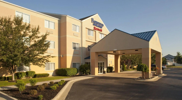 Fairfield Inn & Suites Mt. Pleasant, Prenota Hotel Mount Pleasant Michigan