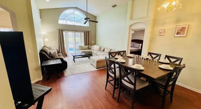 Private Pool House With Lake View, Near all Famous Attractions!!!, Rezerwuj Hotel Hotele w Kissimmee z parkingiem, Parking