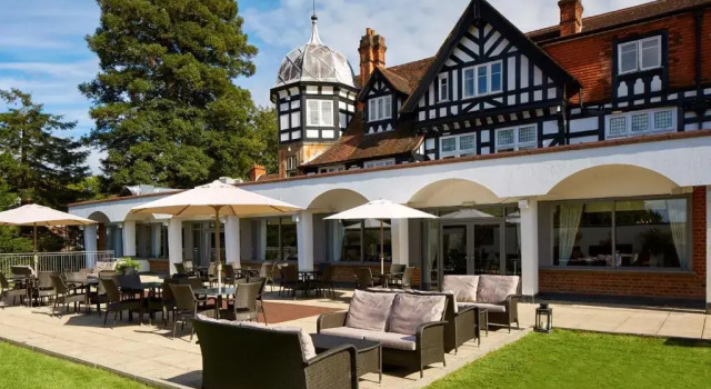 Двухместный номер Superior Macdonald Berystede Hotel & Spa