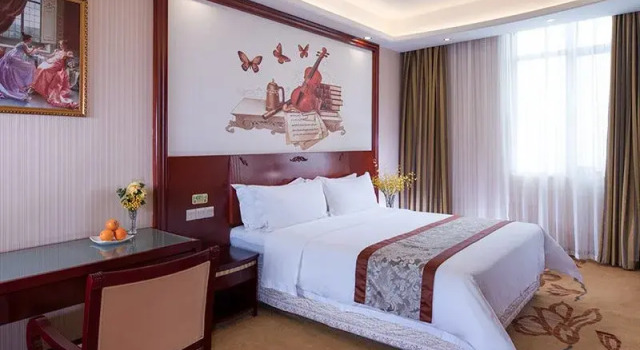 Vienna Hotel Dongguan Wanjiang Road, Boek Hotel Hotels in Guangdong met parkeren, Parkeren