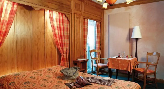 Номер Comfort Hôtel A la Vignette - COLMAR-NORD