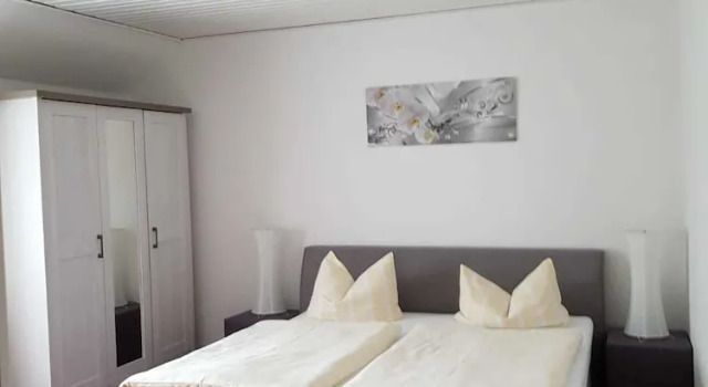 Hotel Pension Petra, Забронировать Отель Отели Бад-Цвишенан 3 звезды, рядом с Ammerlander Bauernhaus Freilichtmuseum, 3*