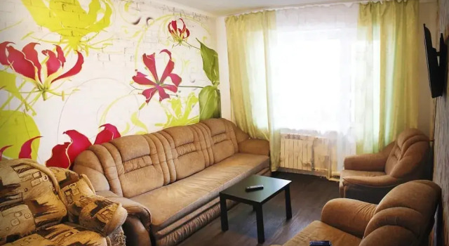 Dobrye Sutki Apartment on Mukhacheva 250, Buchen Sie Ferienwohnung Bijsk Altaysky Kray
