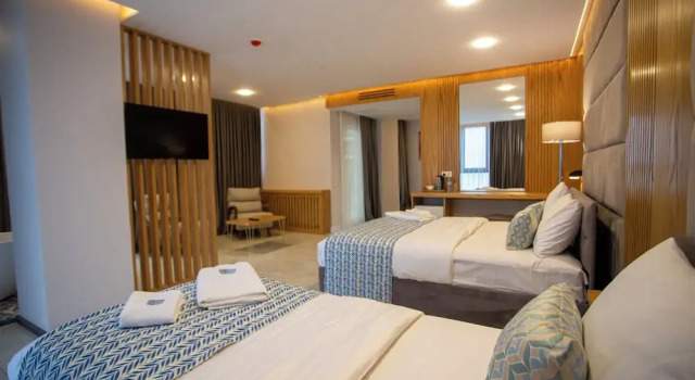 Полулюкс Hotel Black Sea
