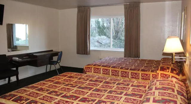 Двухместный номер Deluxe Lava Spa Motel & RV