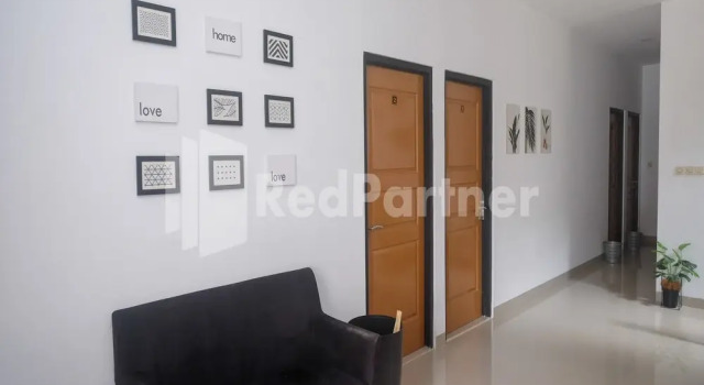 Rumah Daun Timoho Yogyakarta RedPartner, Book Hotel Hotels in Umbulharjo with Parking, Parking