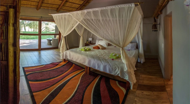 Camera Standard Kayova River Lodge
