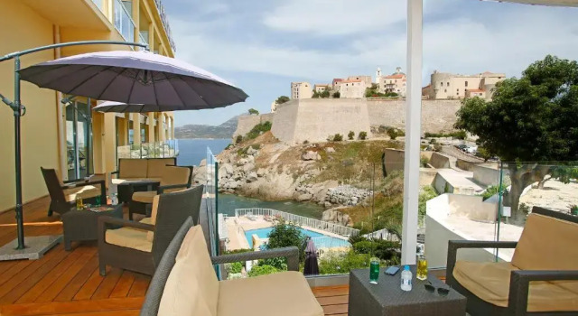 Двухместный номер Standard с видом на море Hotel Saint Christophe