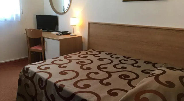 Номер Standard Hotel Carlton