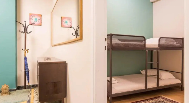 Three Bedrooms Apartment Under Acropolis, Забронировать Апартаменты/квартира Неос-Космос Афины, рядом с Холм Филопаппос