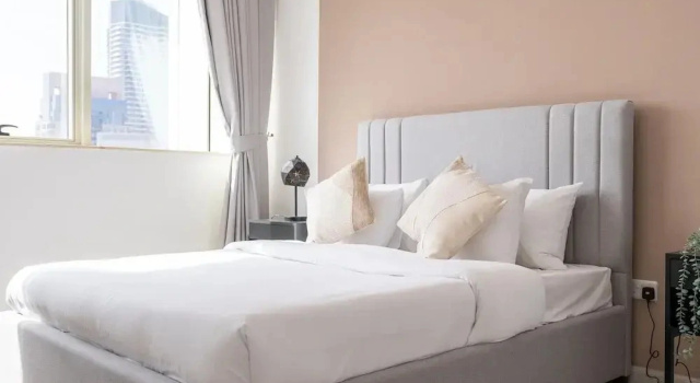 Dubai Marina - Stunning Huge 4 Bedroom Apts Near JBR - Gym - Pool - Parking