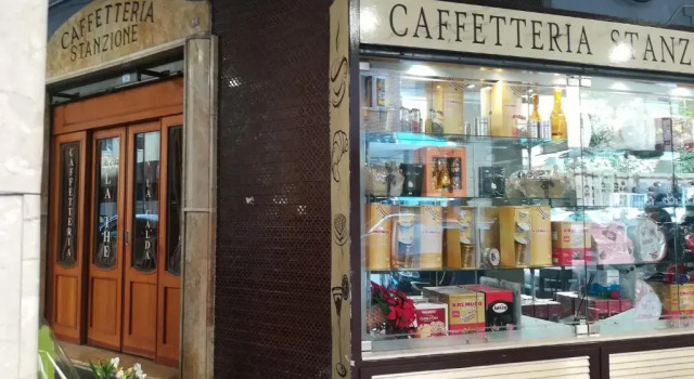 B&B Cuor Di Rione, Buchen Sie Bed & Breakfast Neapel Kampanien, in der Nähe von Istituto Pascale