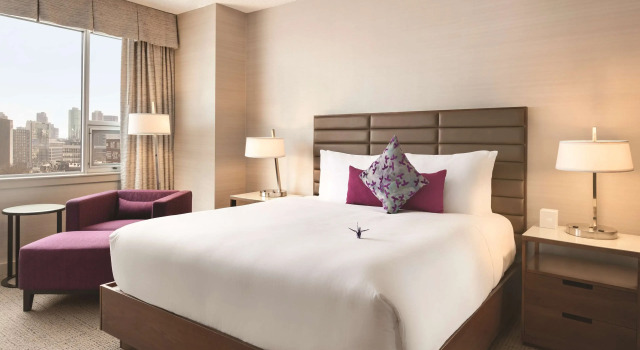 Coast Edmonton Plaza Hotel by APA