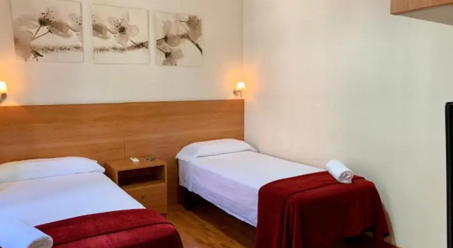 Hostal Madrazo