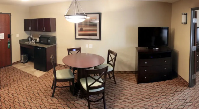 Люкс c 1 комнатой Holiday Inn Eau Claire South I-94 by IHG
