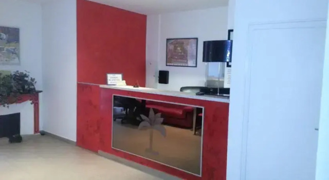 Hostel Harolds Backpackers, Забронировать Хостел Ницца Приморские Альпы, рядом с Набережная Соединенных Штатов