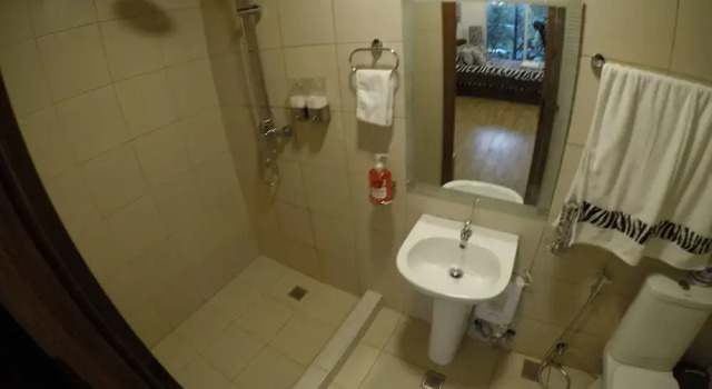 Zoobic Glampz, Забронировать Отель  