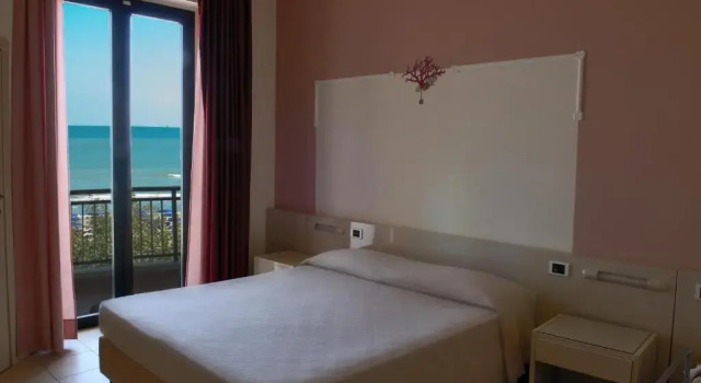 Двухместный номер Standard с балконом и с видом на море Hotel Cirillo