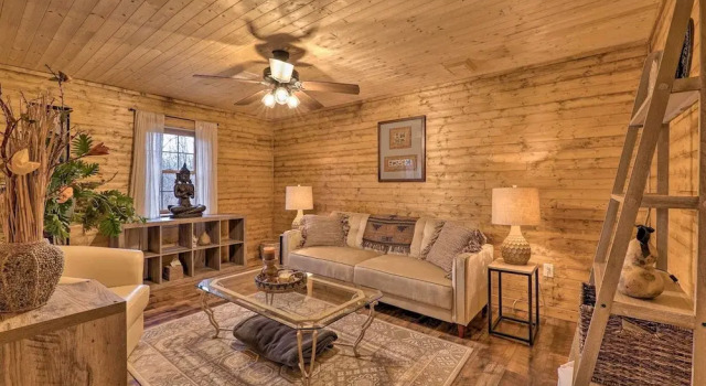 Charming Log Cabin at Double JJ Ranch Resort!, Varaa Lomakoti Rothbury Michigan