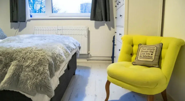 Beautiful Battersea Flat - 4 Guests