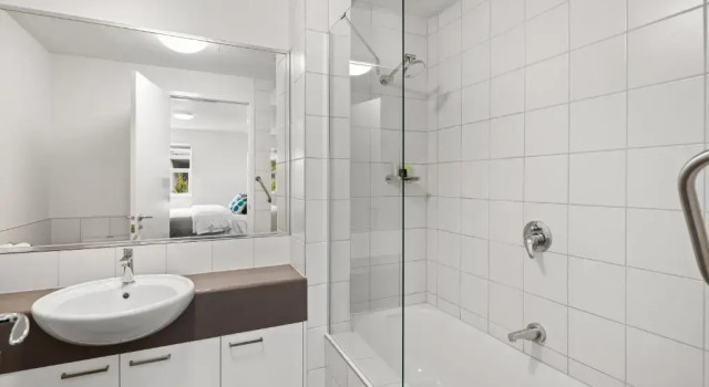 Апартаменты Burwood Serviced Apartments